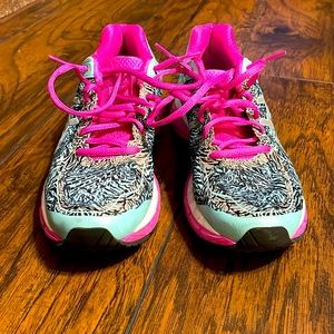 ASICS Gel Kayano. Worn once.